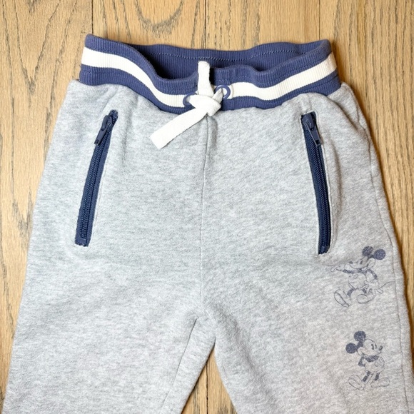 Disney’s Mickey Mouse Toddler Gray and Navy Jogger Pants with Zip Pockets Size 3 - Picture 2 of 8